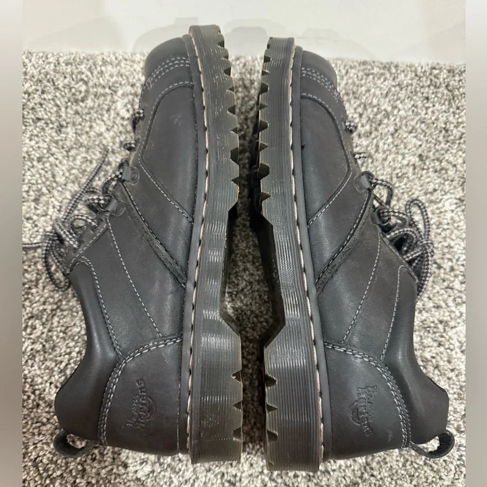 Dr. Martens Finnegan leather shoe, men's 10 or women's 11 - Picture 10 of 14